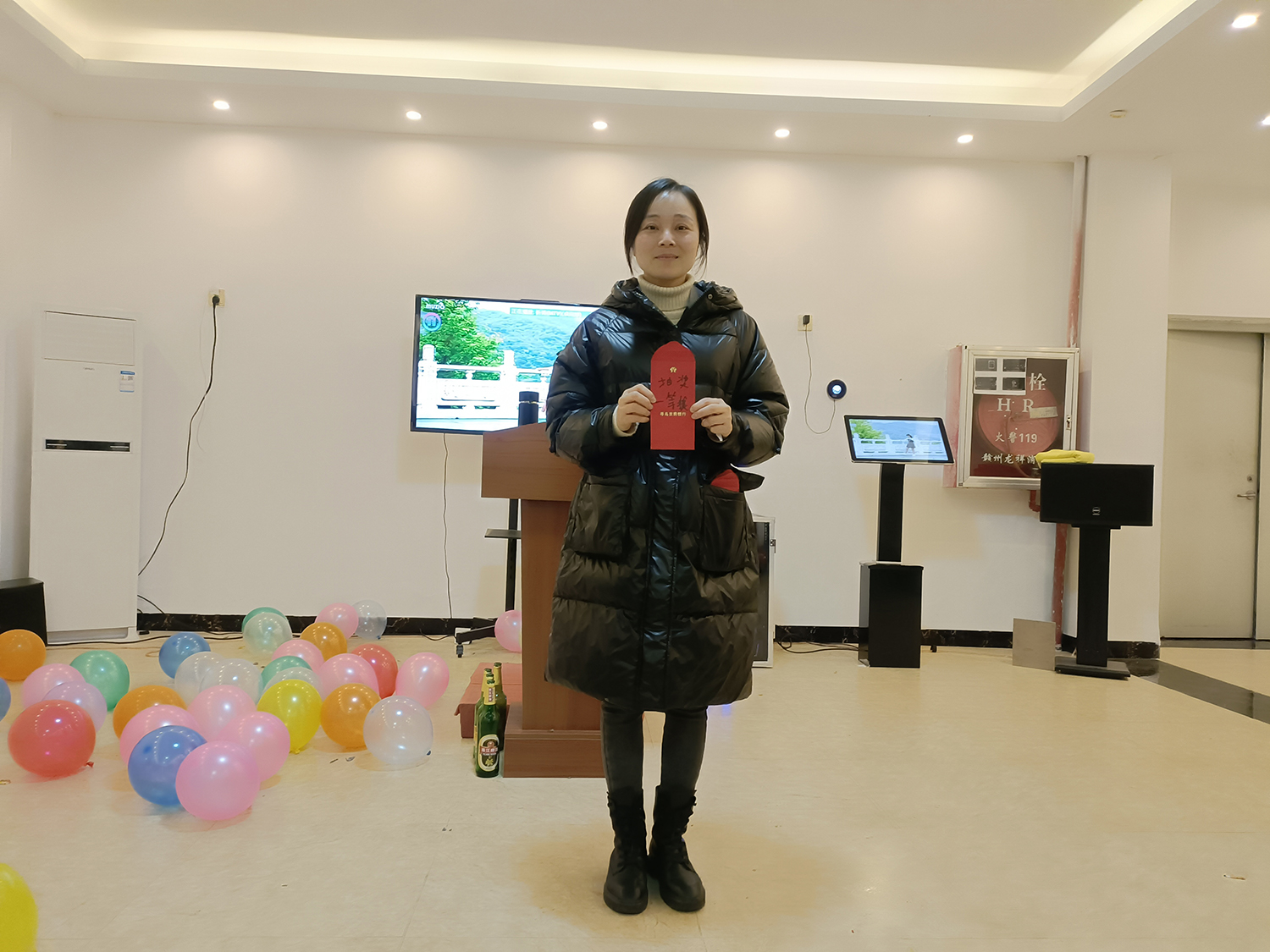 1-2201241JR0K3.jpg